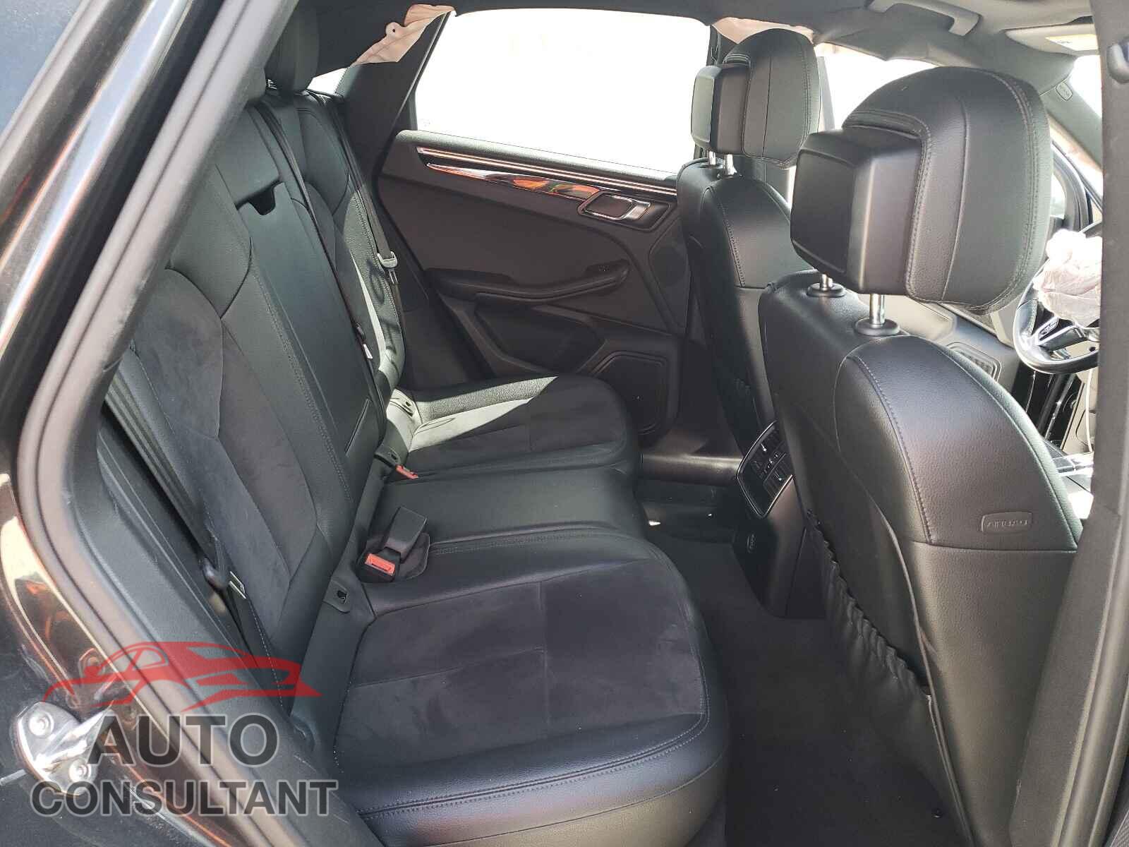 PORSCHE MACAN 2017 - WP1AA2A58HLB81610