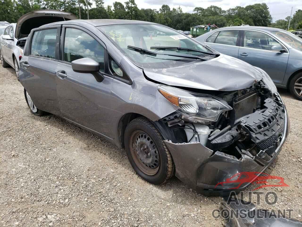 NISSAN VERSA 2018 - 3N1CE2CP6JL357306