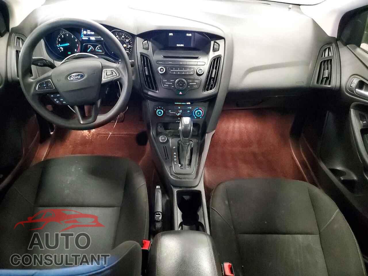 FORD FOCUS 2015 - 1FADP3F21FL383094