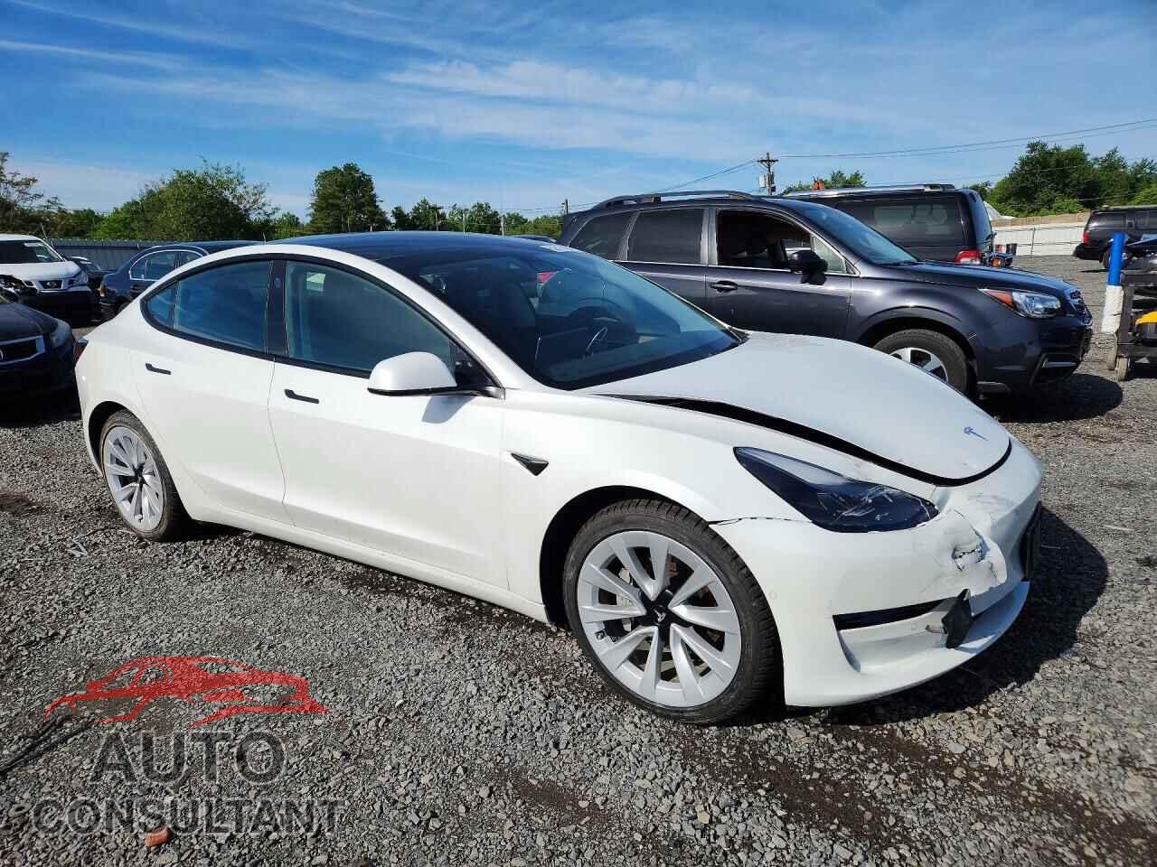 TESLA MODEL 3 2022 - 5YJ3E1EB9NF275423
