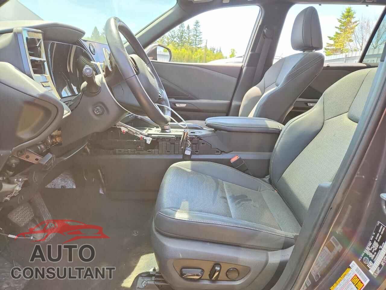 LEXUS UNKNOWN 2024 - 5TDAAAB68RS003229