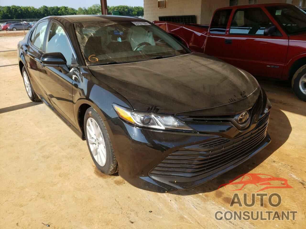 TOYOTA CAMRY 2018 - 4T1B11HK0JU091181