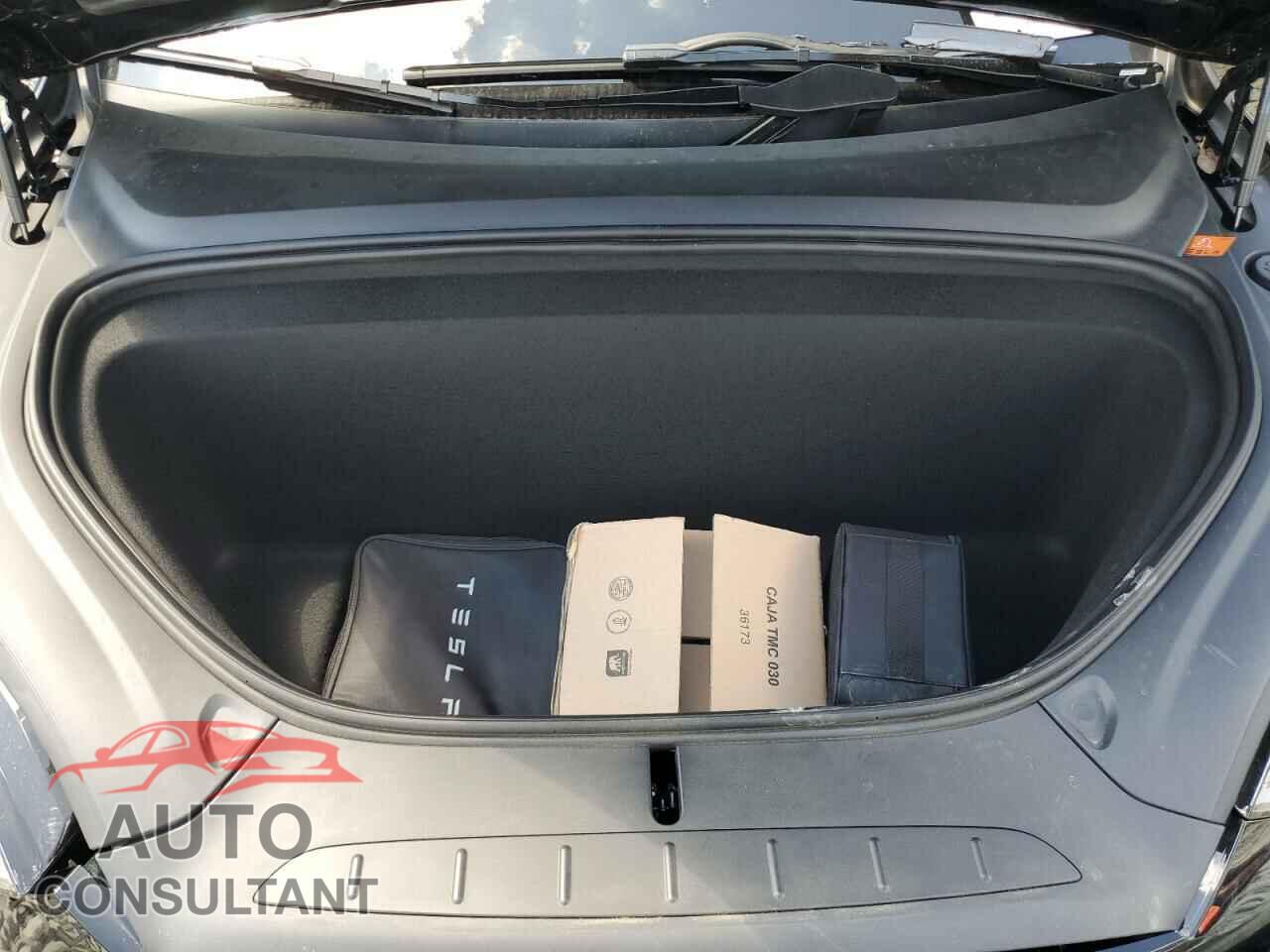 TESLA MODEL X 2023 - 7SAXCBE55PF386564