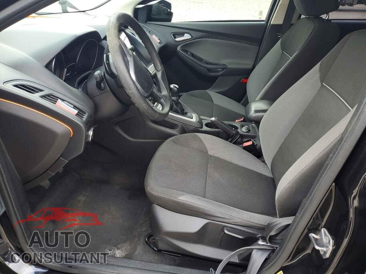 FORD FOCUS 2013 - 1FADP3F27DL120380