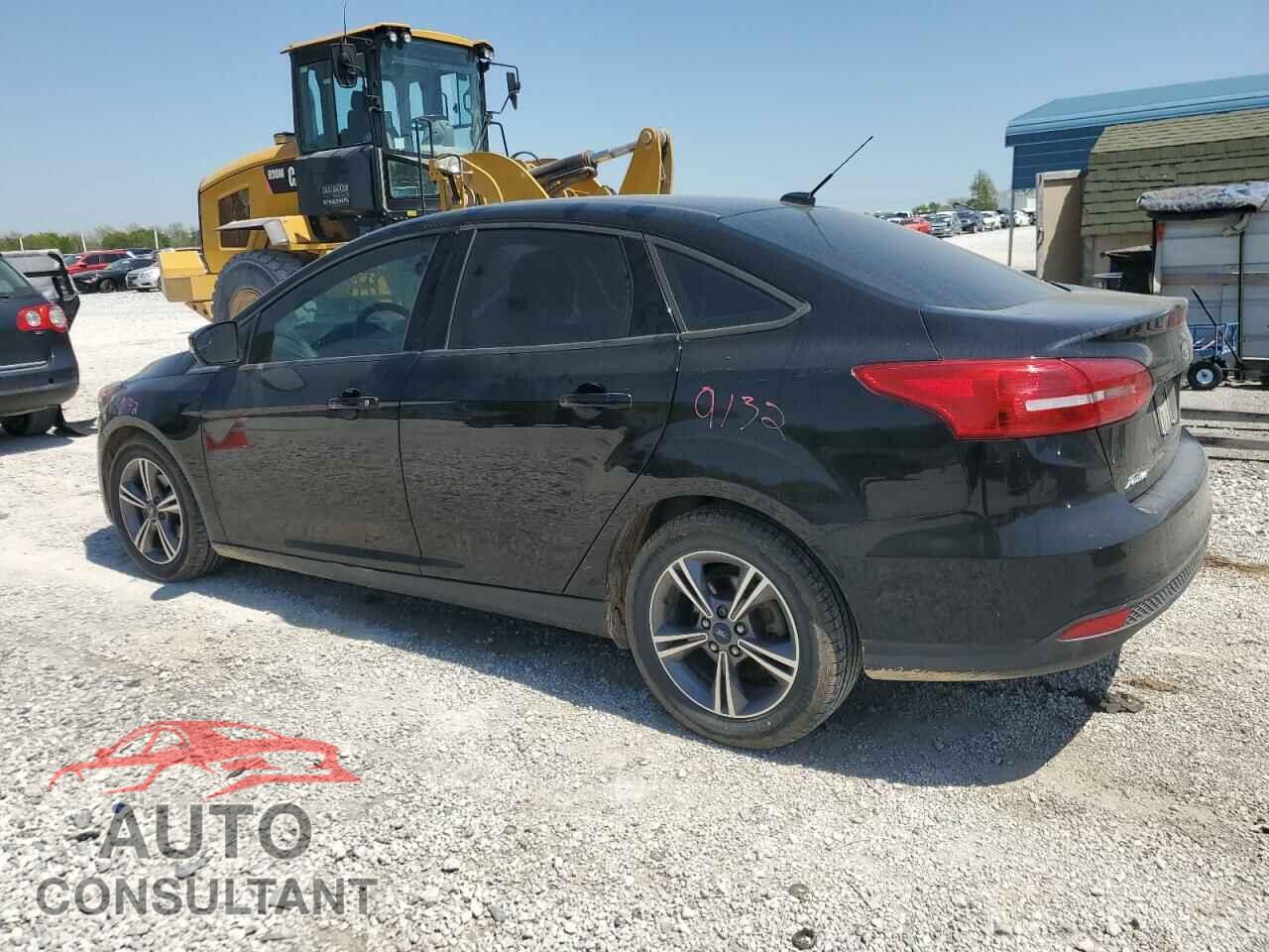 FORD FOCUS 2018 - 1FADP3FE5JL236330