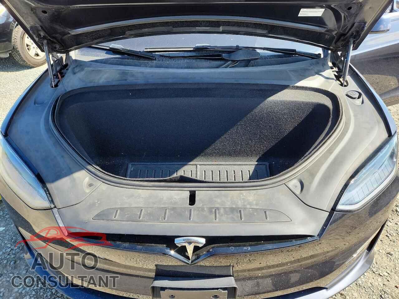TESLA MODEL X 2023 - 7SAXCAE58PF424945