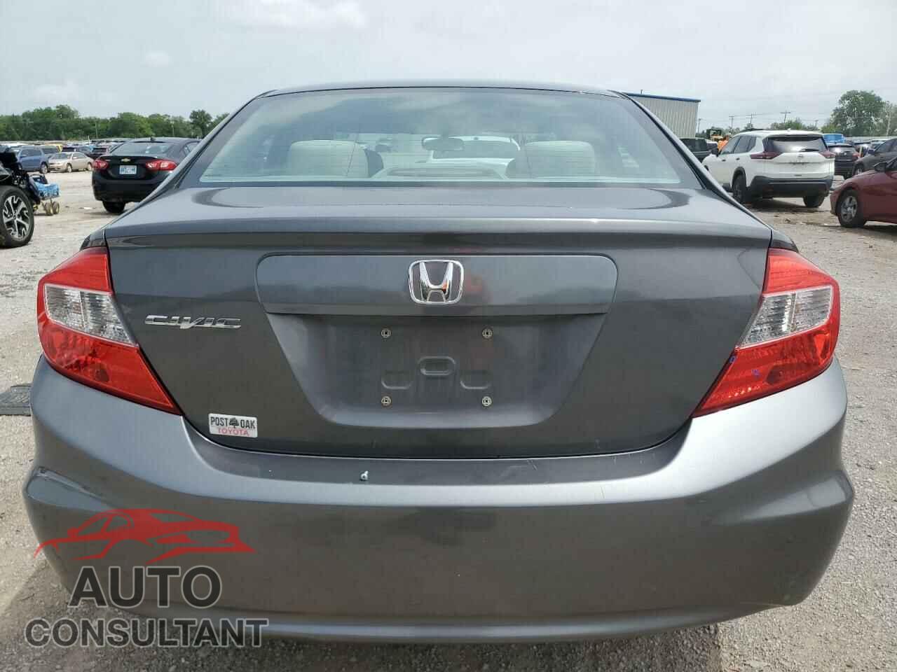 HONDA CIVIC 2012 - 2HGFB2F82CH588322