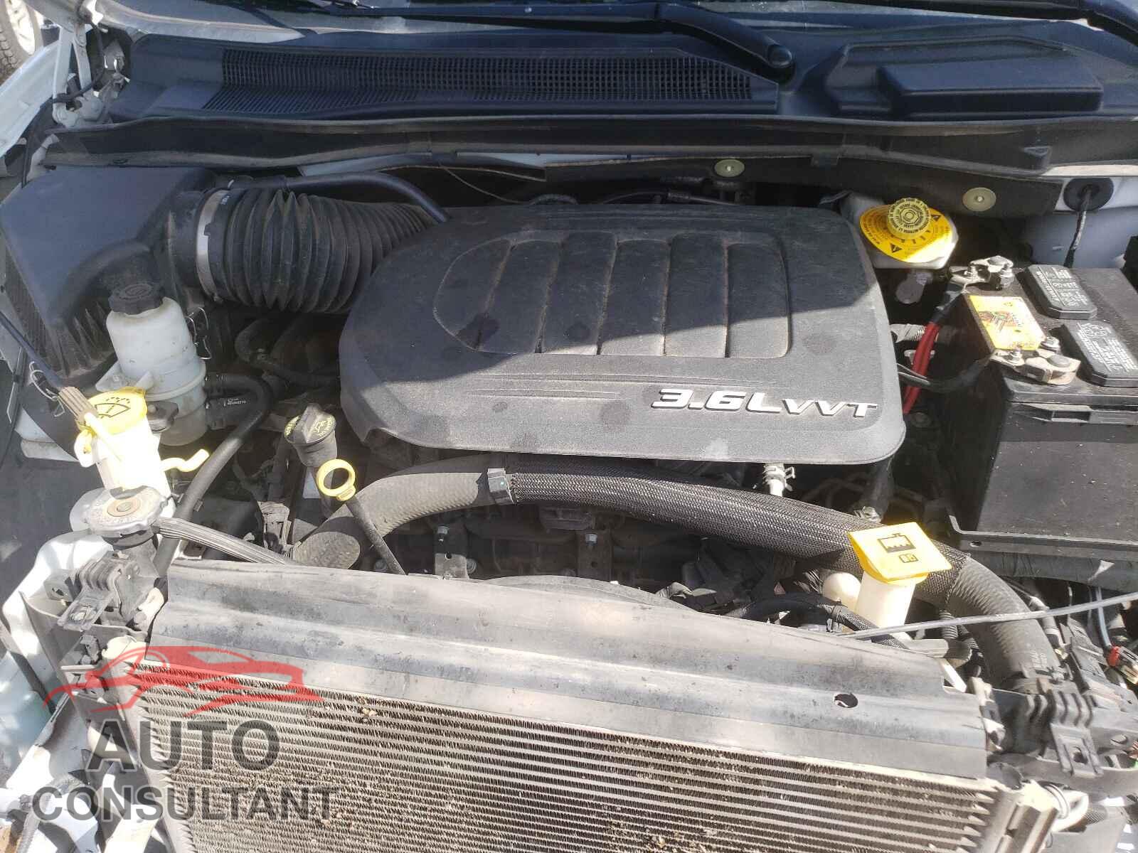 DODGE GRAND CARA 2017 - 2C4RDGEG4HR828449
