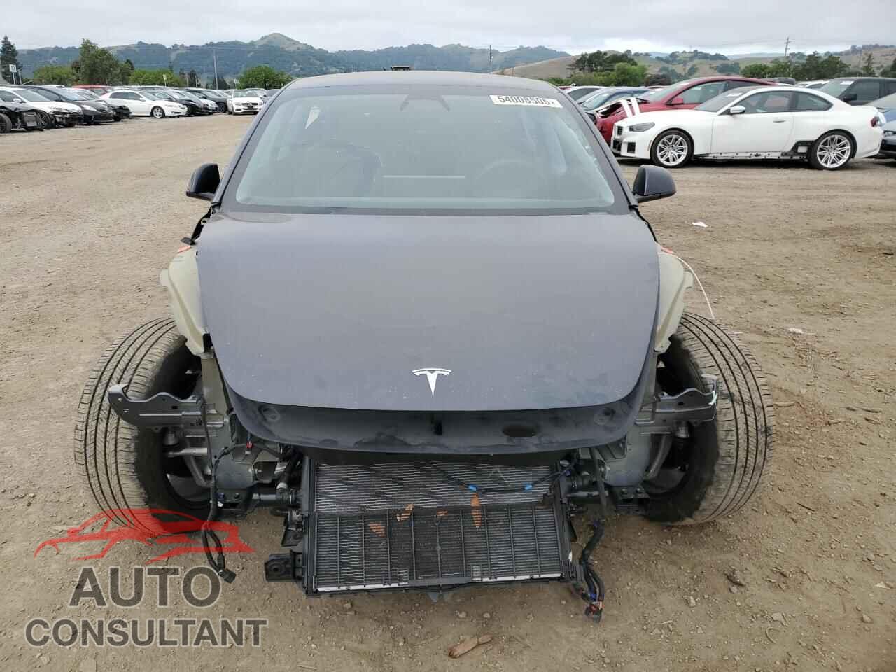 TESLA MODEL 3 2024 - 5YJ3E1EA8RF727486
