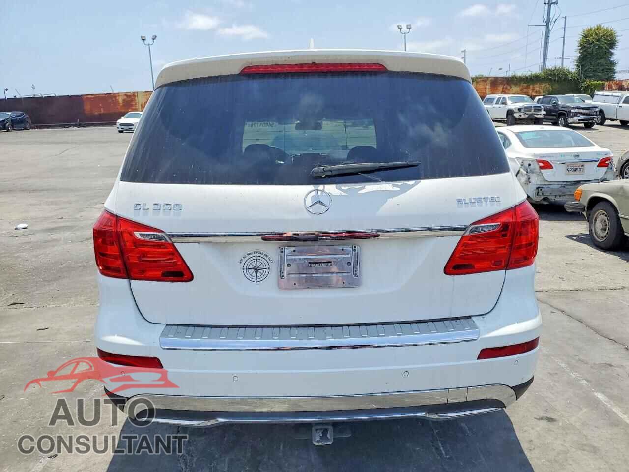 MERCEDES-BENZ GL-CLASS 2015 - 4JGDF2EE2FA481156