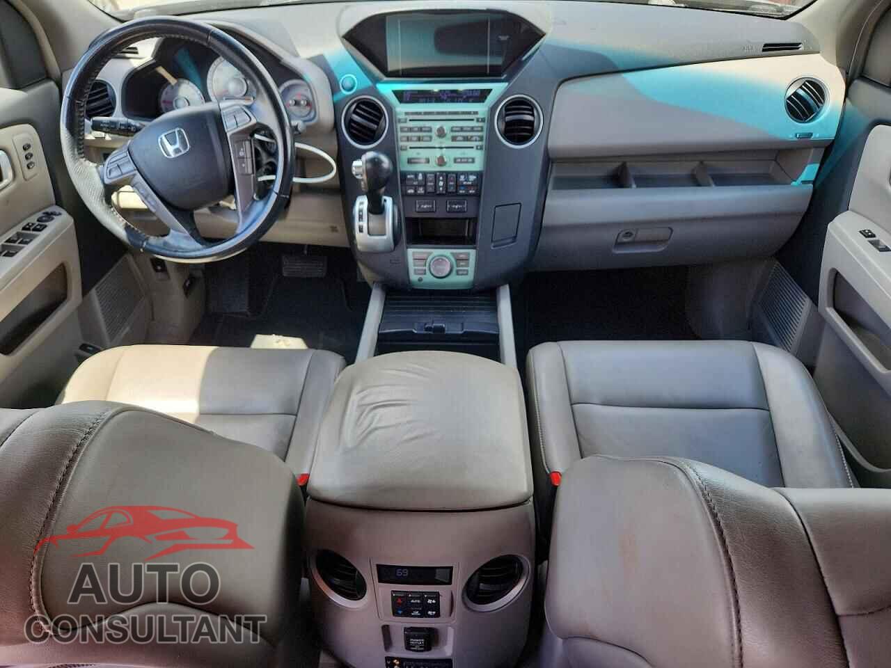 HONDA PILOT 2009 - 5FNYF48929B045533