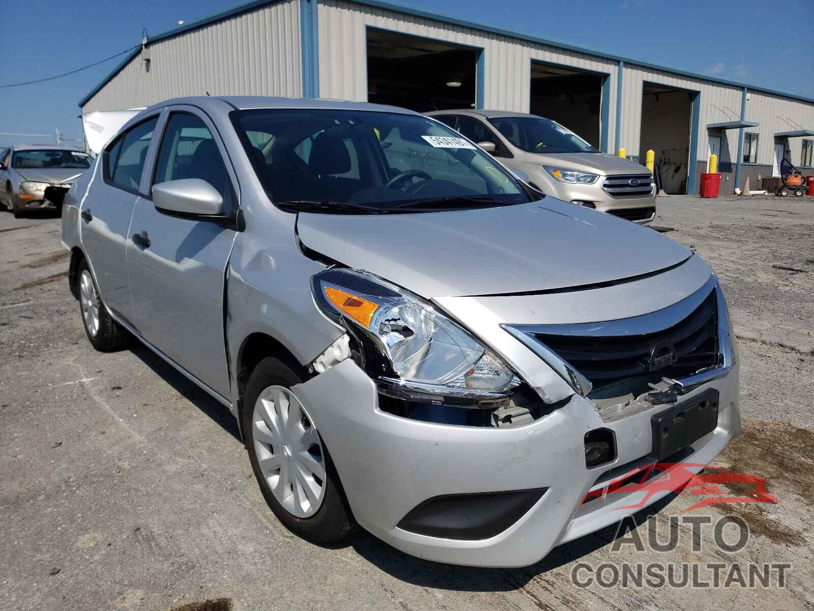 NISSAN VERSA 2019 - 3N1CN7AP6KL808624
