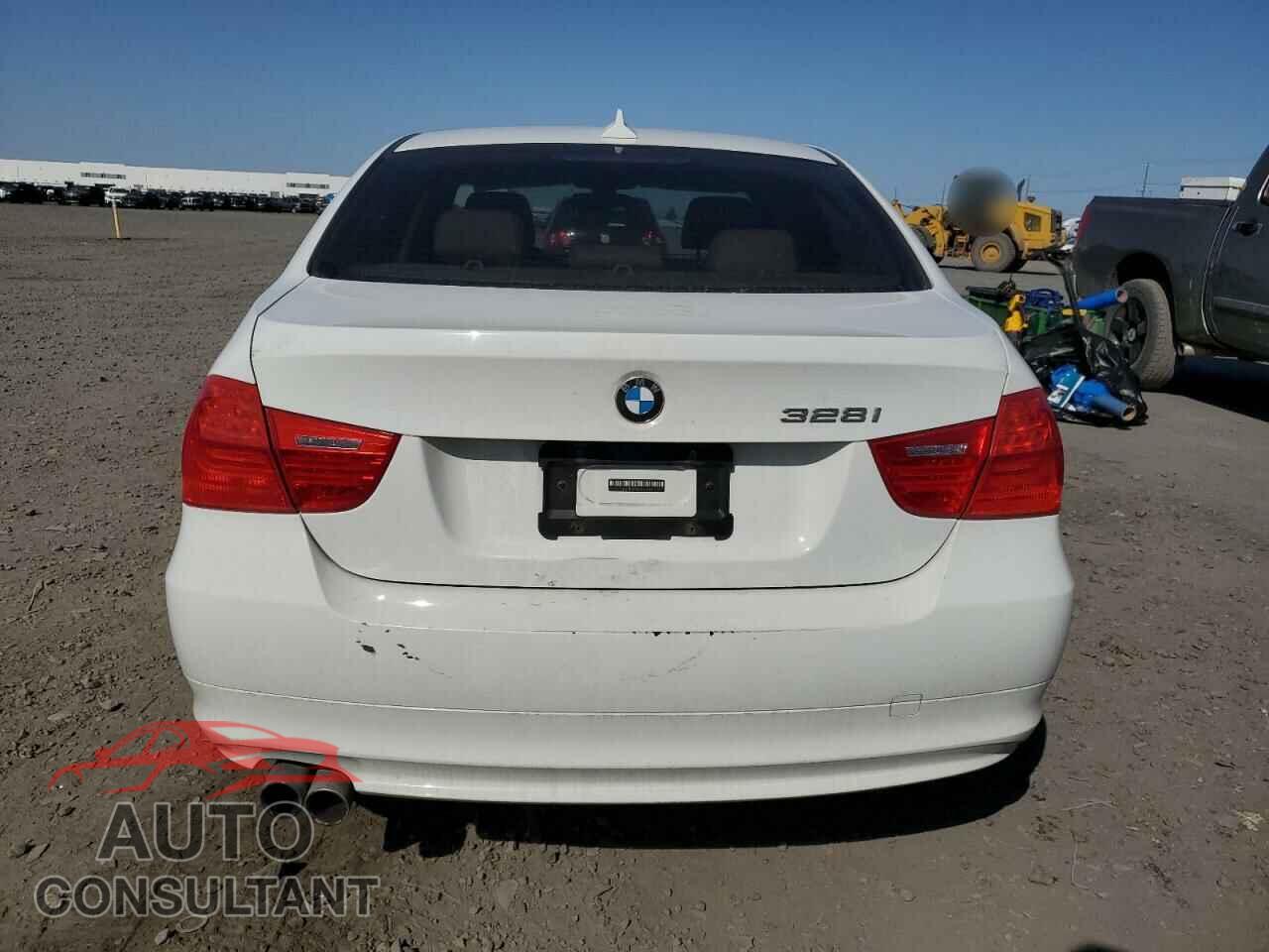 BMW 3 SERIES 2011 - WBAPH5C54BA442222