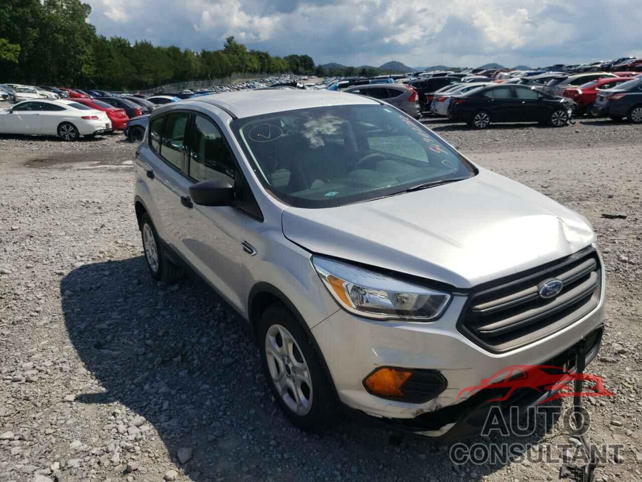 FORD ESCAPE 2017 - 1FMCU0F70HUE00775