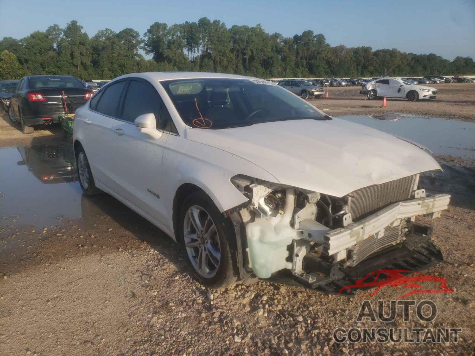 FORD FUSION 2016 - 3FA6P0LU9GR133571