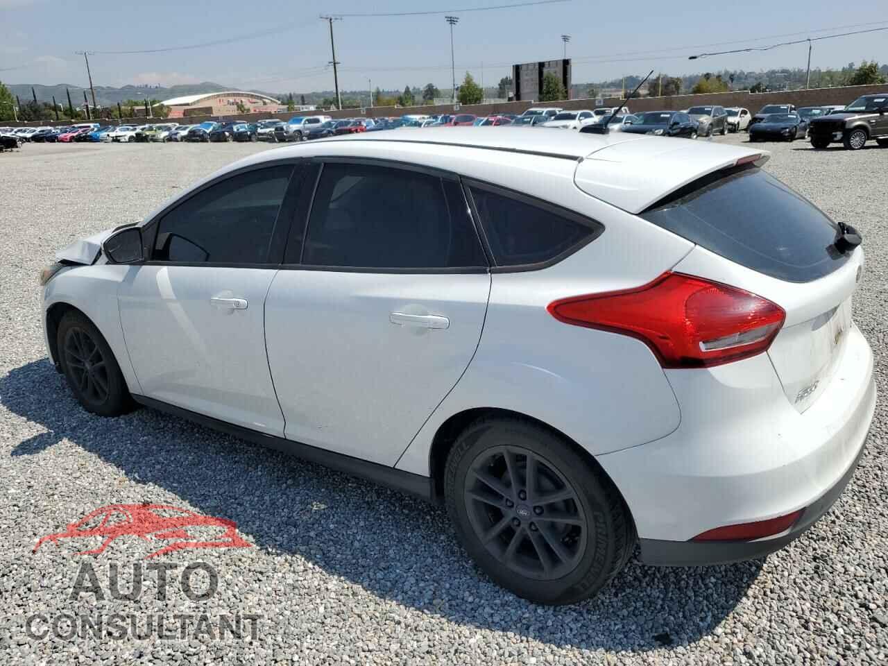 FORD FOCUS 2015 - 1FADP3K26FL263653