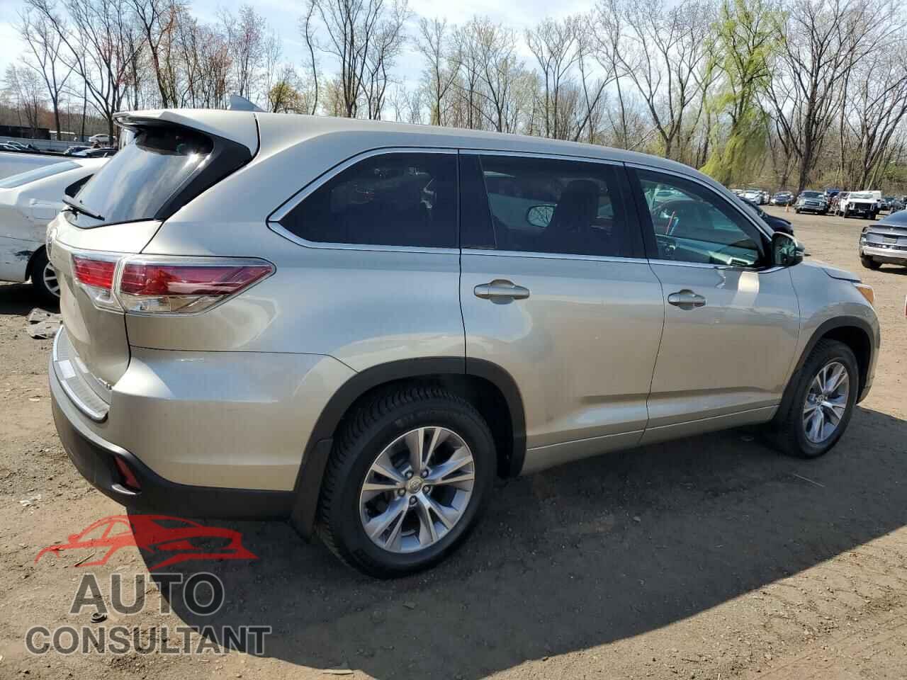 TOYOTA HIGHLANDER 2015 - 5TDBKRFH3FS151926