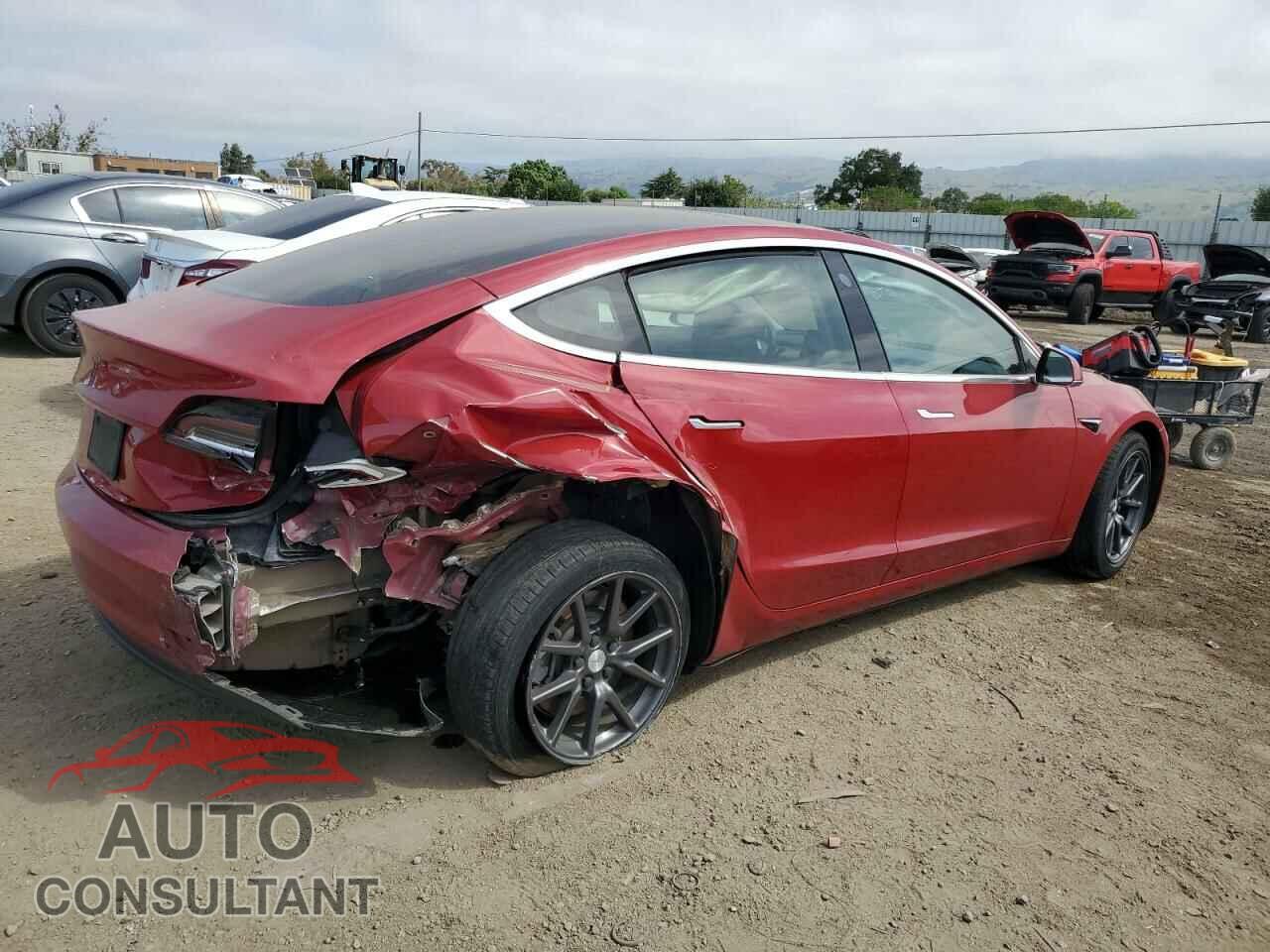 TESLA MODEL 3 2019 - 5YJ3E1EA7KF464008