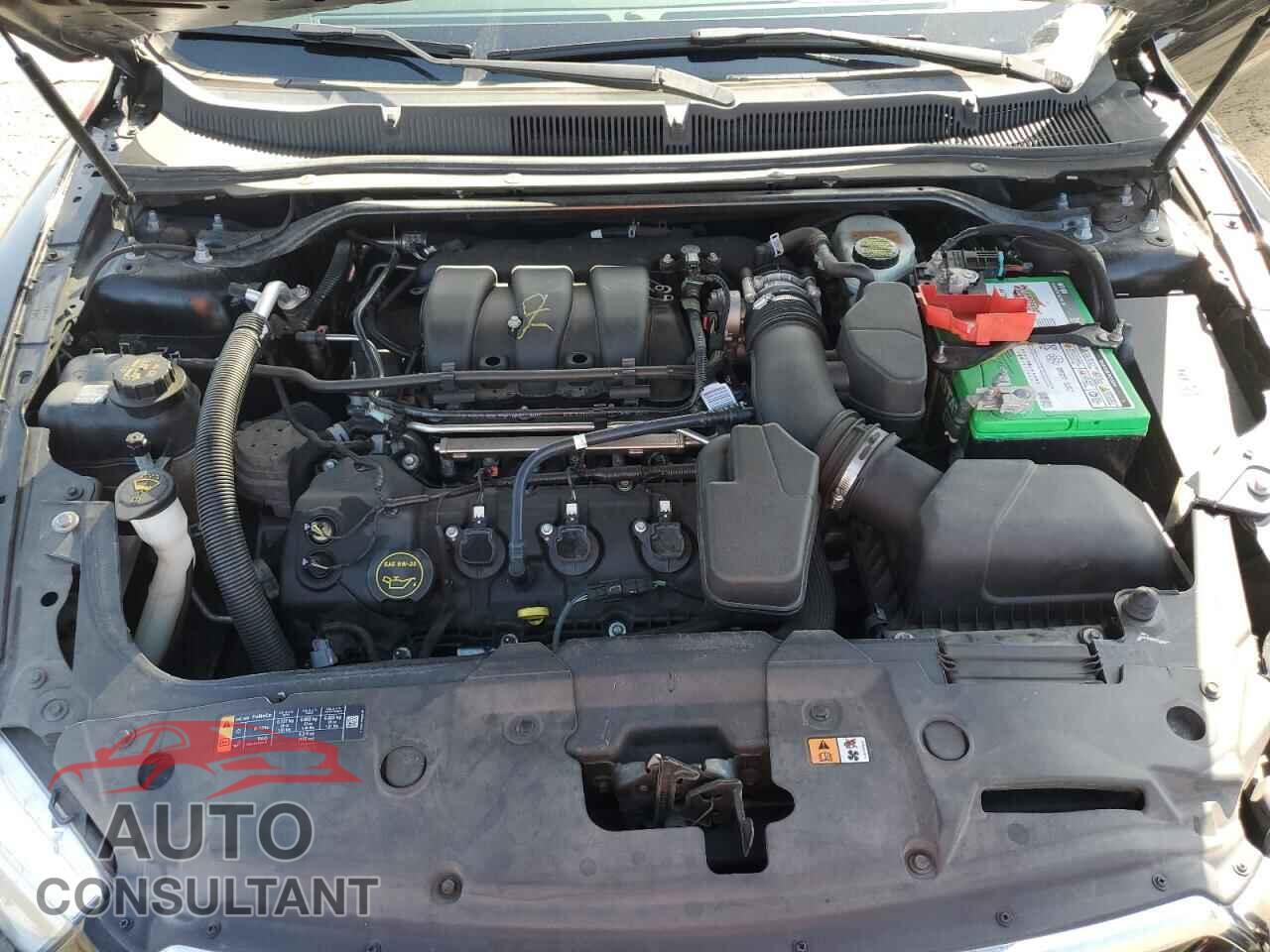 FORD TAURUS 2017 - 1FAHP2F87HG111791