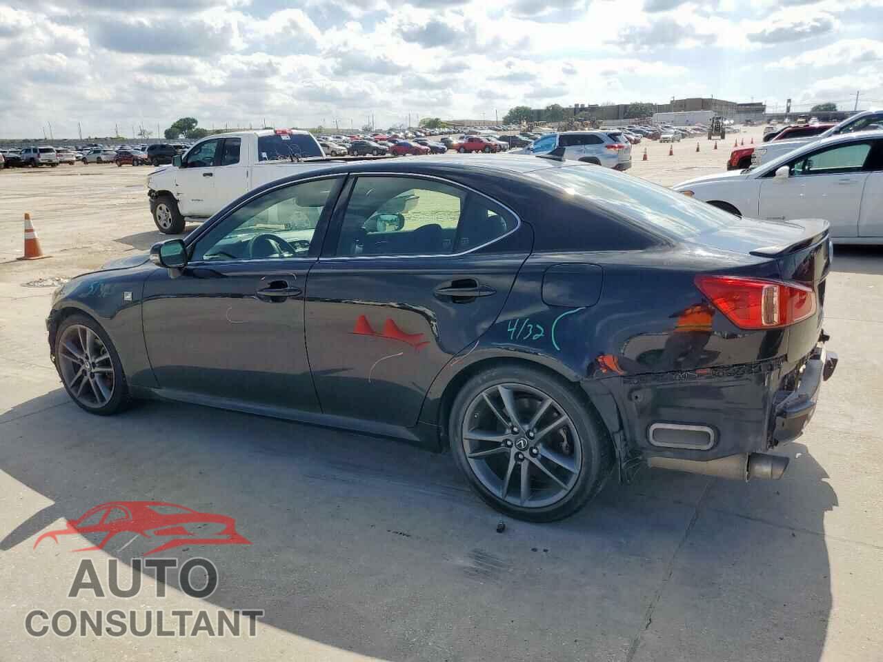 LEXUS IS 2012 - JTHBF5C27C5183923