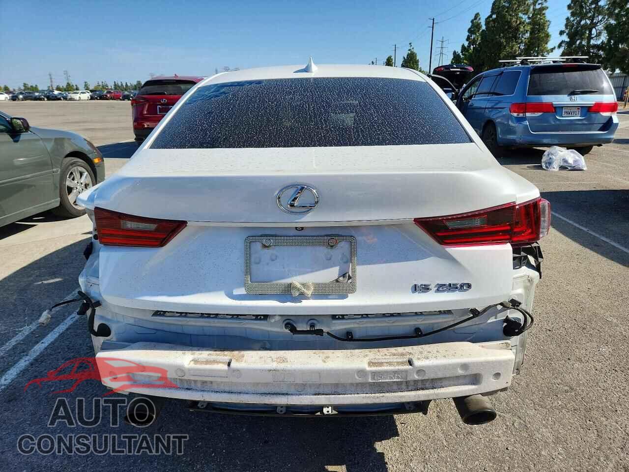 LEXUS IS 2015 - JTHBF1D24F5081412