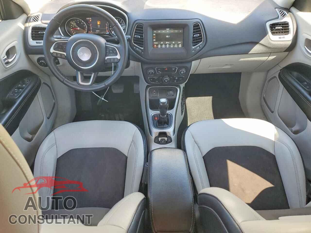 JEEP COMPASS 2017 - 3C4NJCBB8HT653032