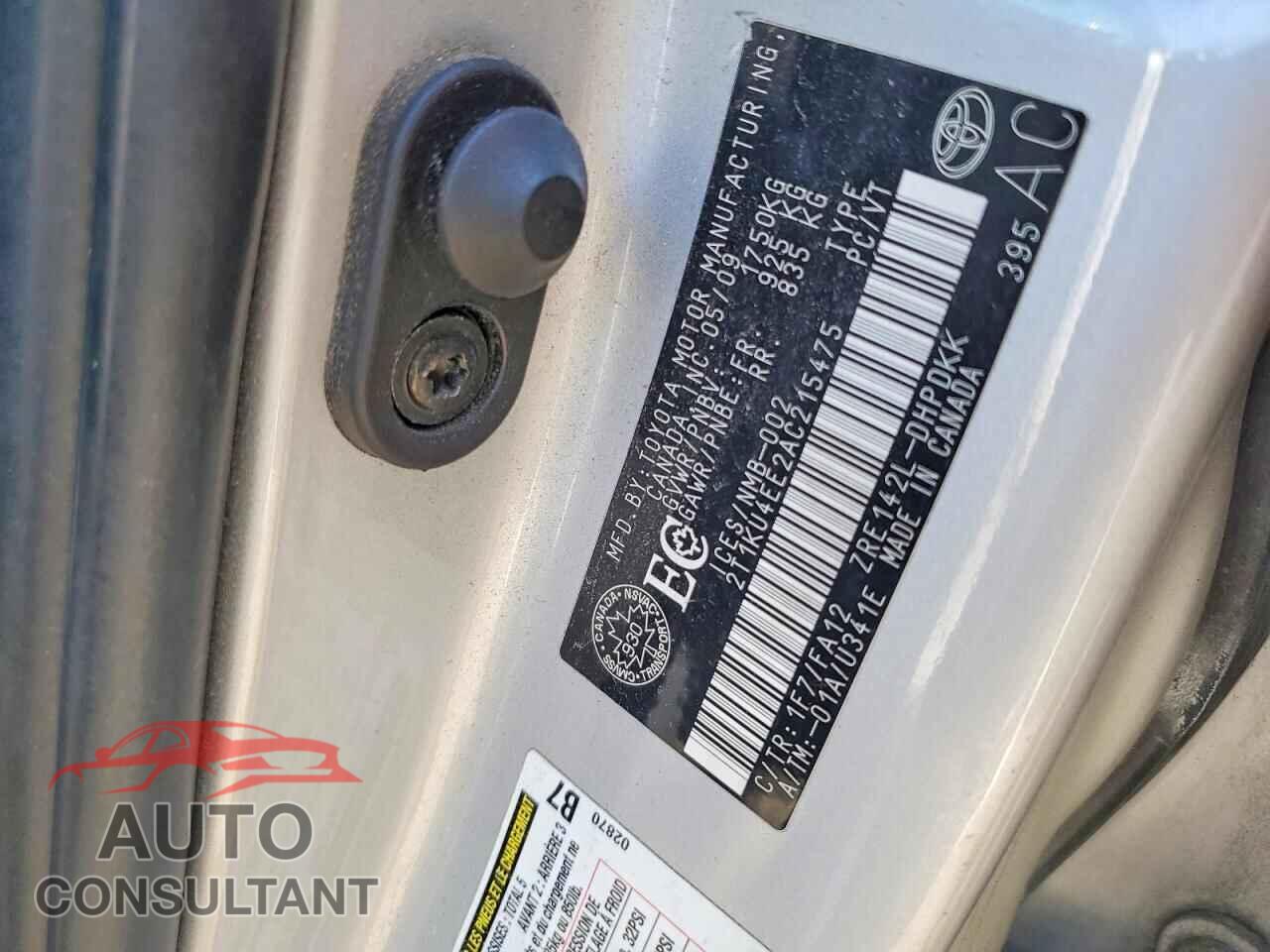 TOYOTA MATRIX 2010 - 2T1KU4EE2AC215475