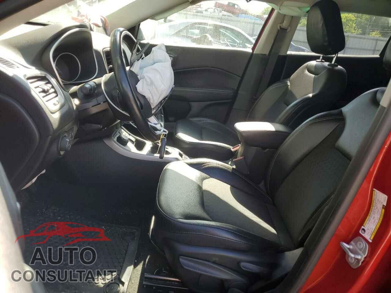 JEEP COMPASS 2018 - 3C4NJDBB0JT402713