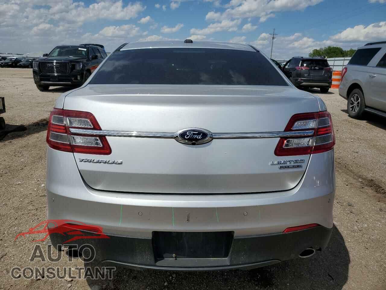 FORD TAURUS 2017 - 1FAHP2F88HG144475