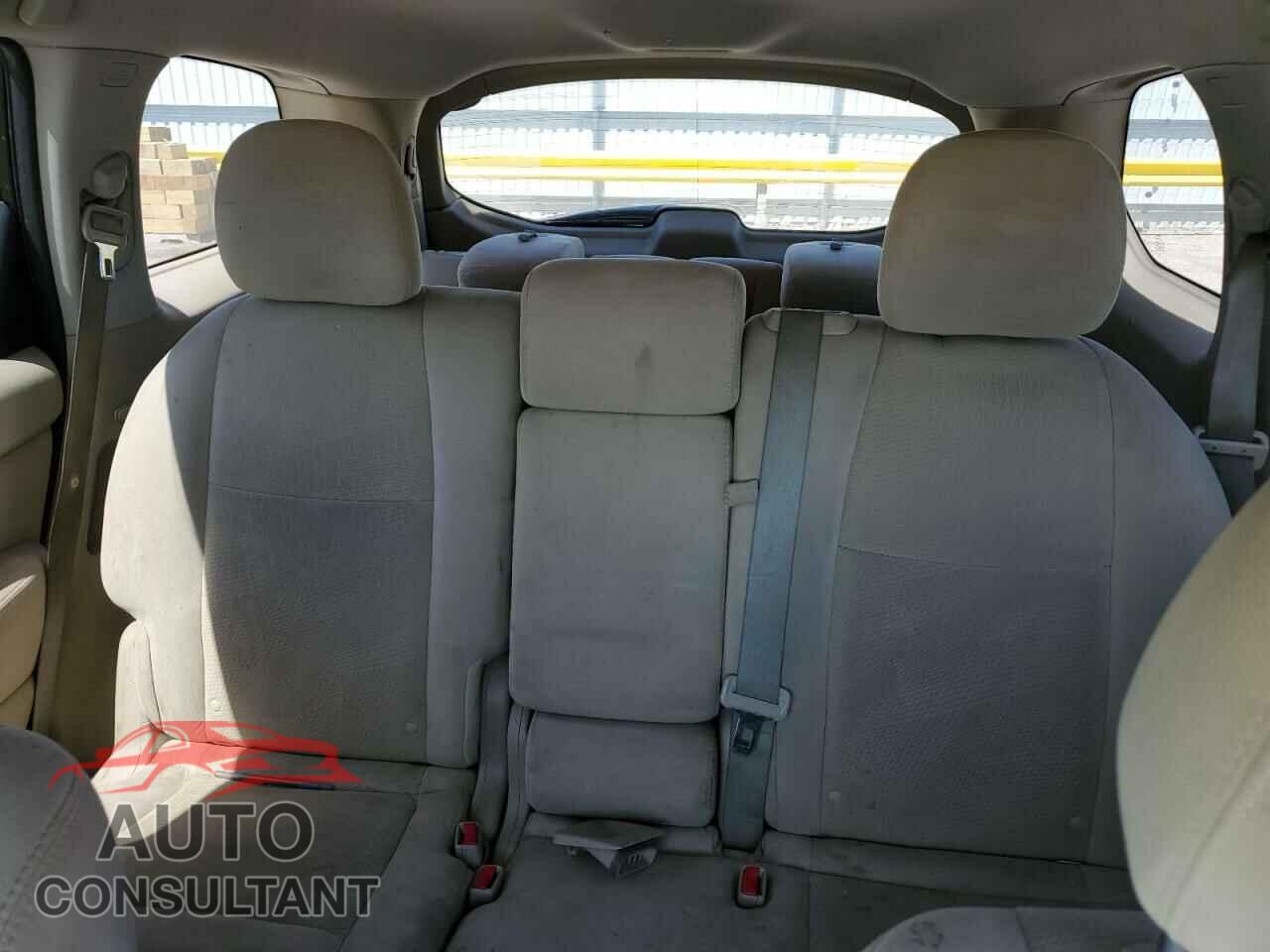 NISSAN PATHFINDER 2014 - 5N1AR2MM4EC633105