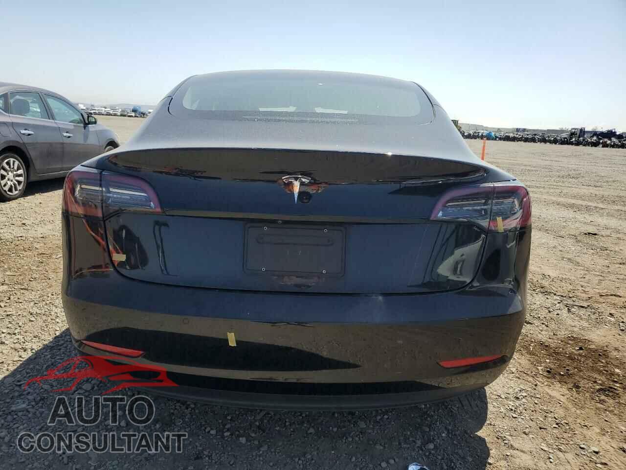 TESLA MODEL 3 2021 - 5YJ3E1EA8MF068852