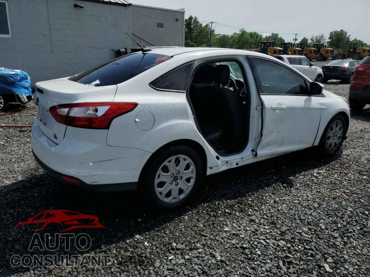 FORD FOCUS 2012 - 1FAHP3F23CL307048