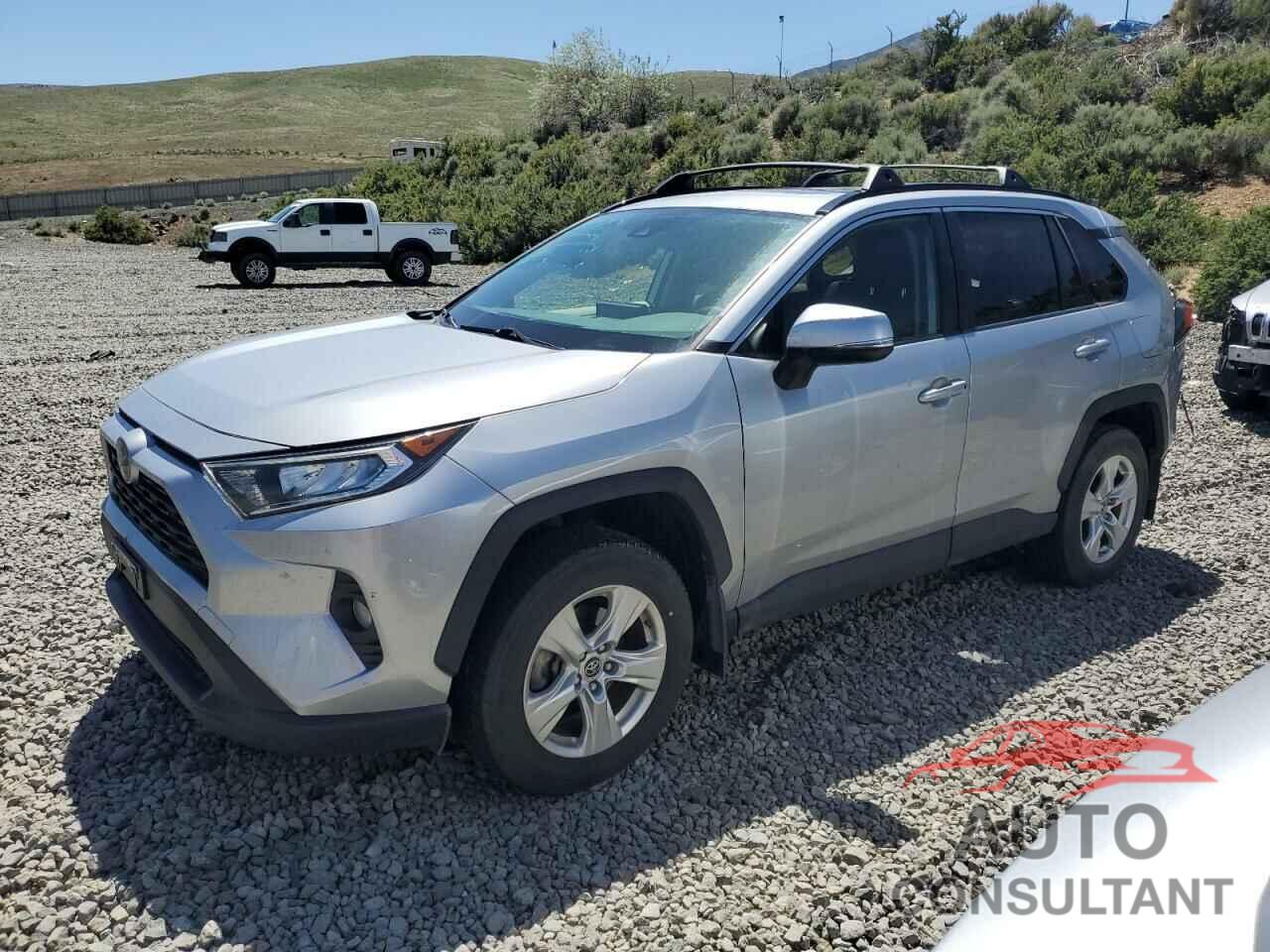 TOYOTA RAV4 2019 - JTMP1RFV8KJ017077