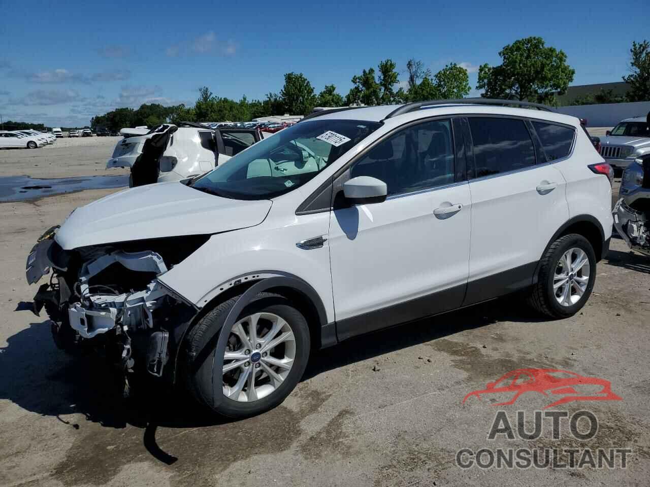 FORD ESCAPE 2017 - 1FMCU0GD5HUD88689