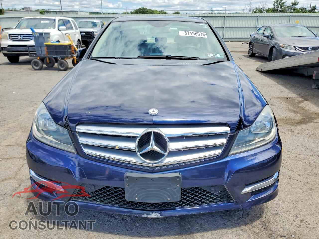MERCEDES-BENZ C-CLASS 2012 - WDDGF8BB2CF861259