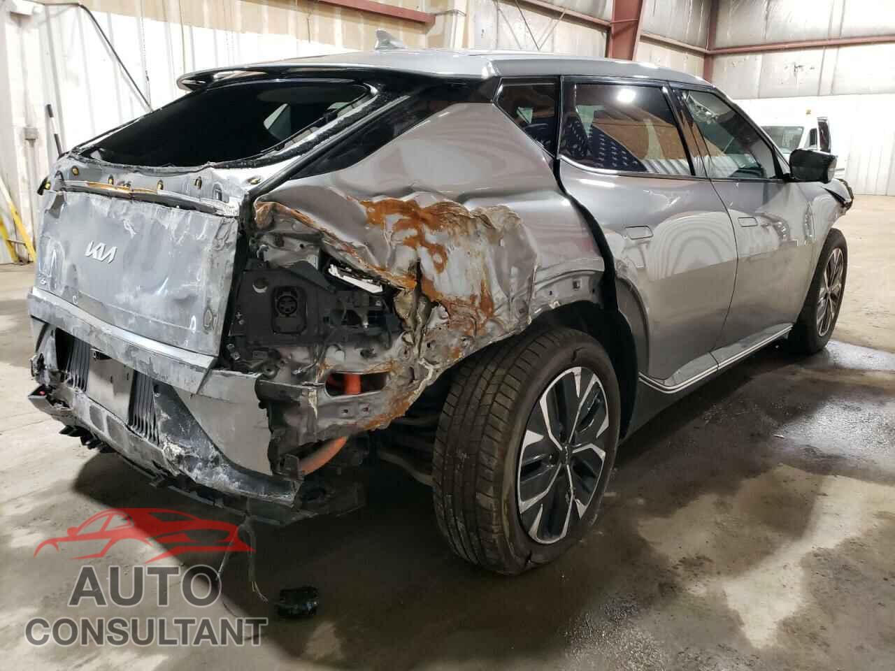 KIA EV6 LIGHT 2022 - KNDC3DLC8N5038538