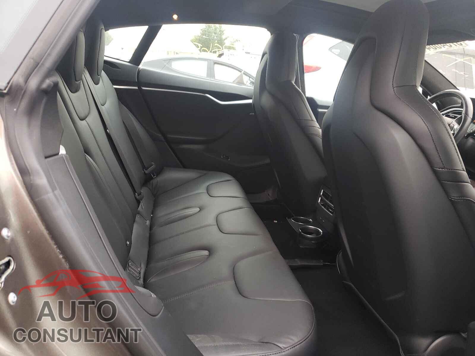 TESLA MODEL S 2016 - 5YJSA1E24GF158911