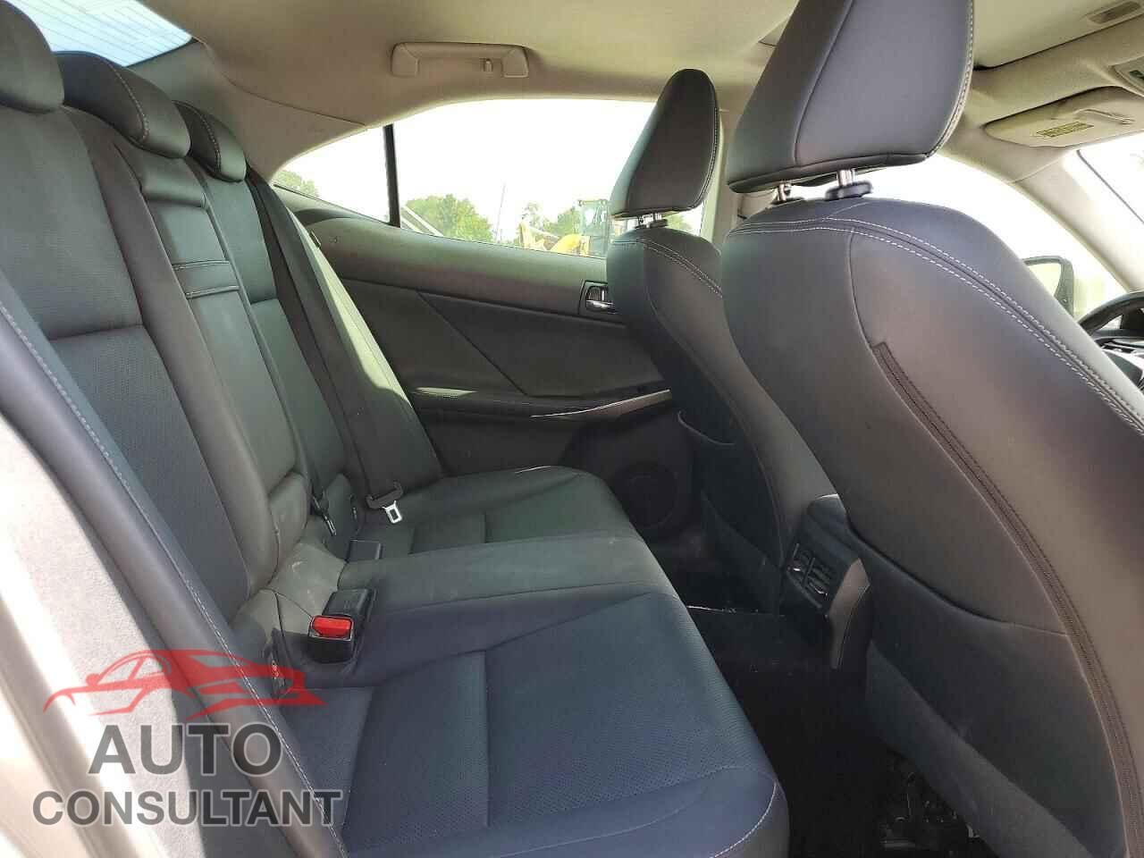 LEXUS IS 2014 - JTHBE1D25E5008454