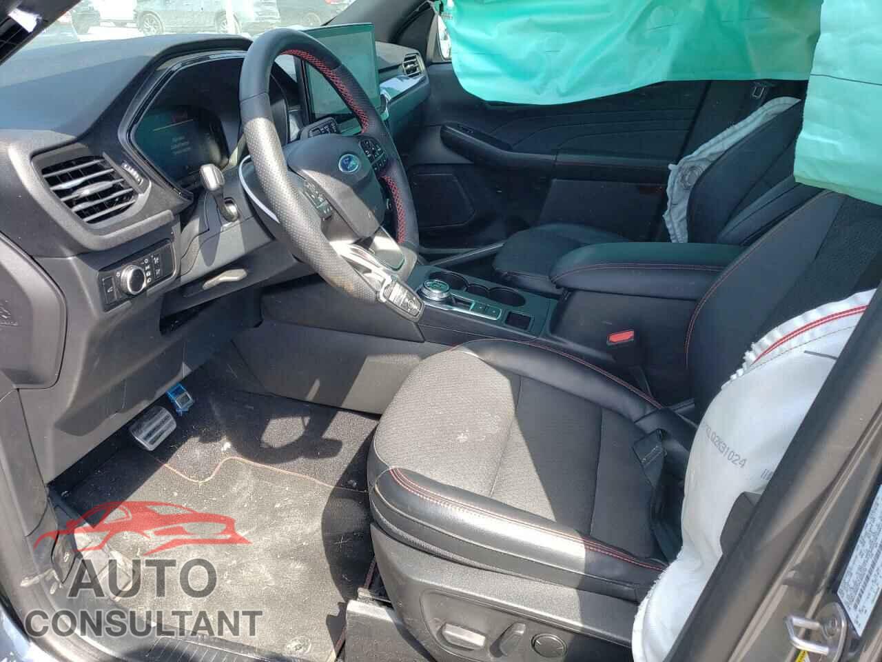 FORD ESCAPE ST 2023 - 1FMCU0MN7PUB45610
