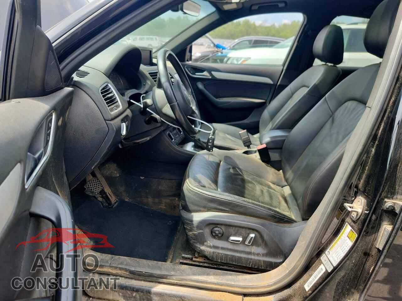 AUDI Q3 2017 - WA1ECCFS7HR009917
