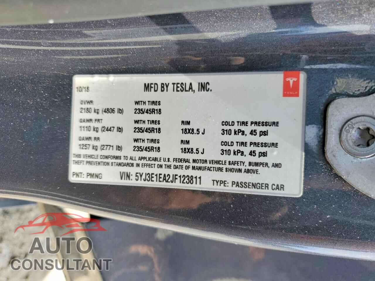 TESLA MODEL 3 2018 - 5YJ3E1EA2JF123811
