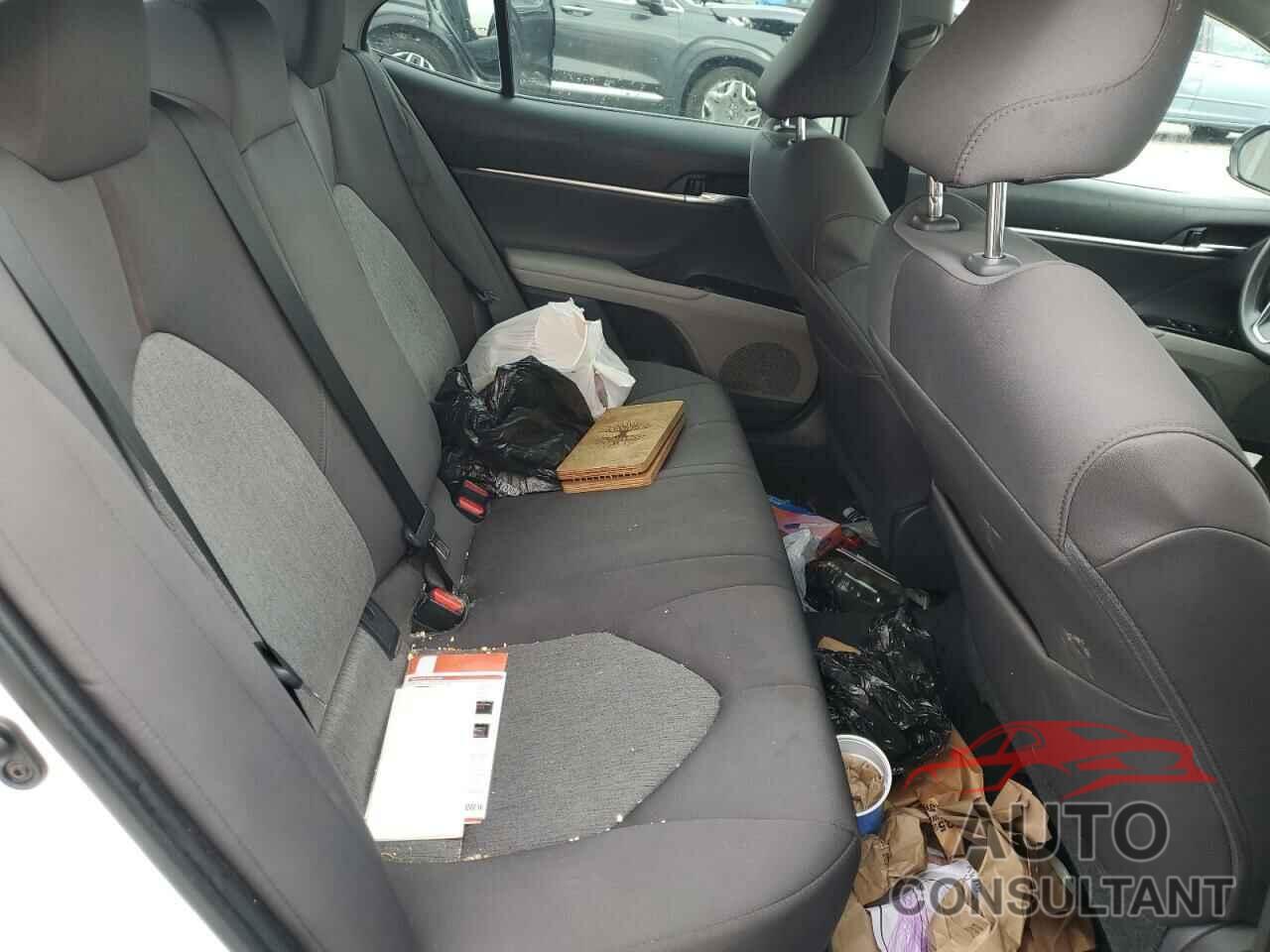 TOYOTA CAMRY 2019 - 4T1B11HK6KU717429