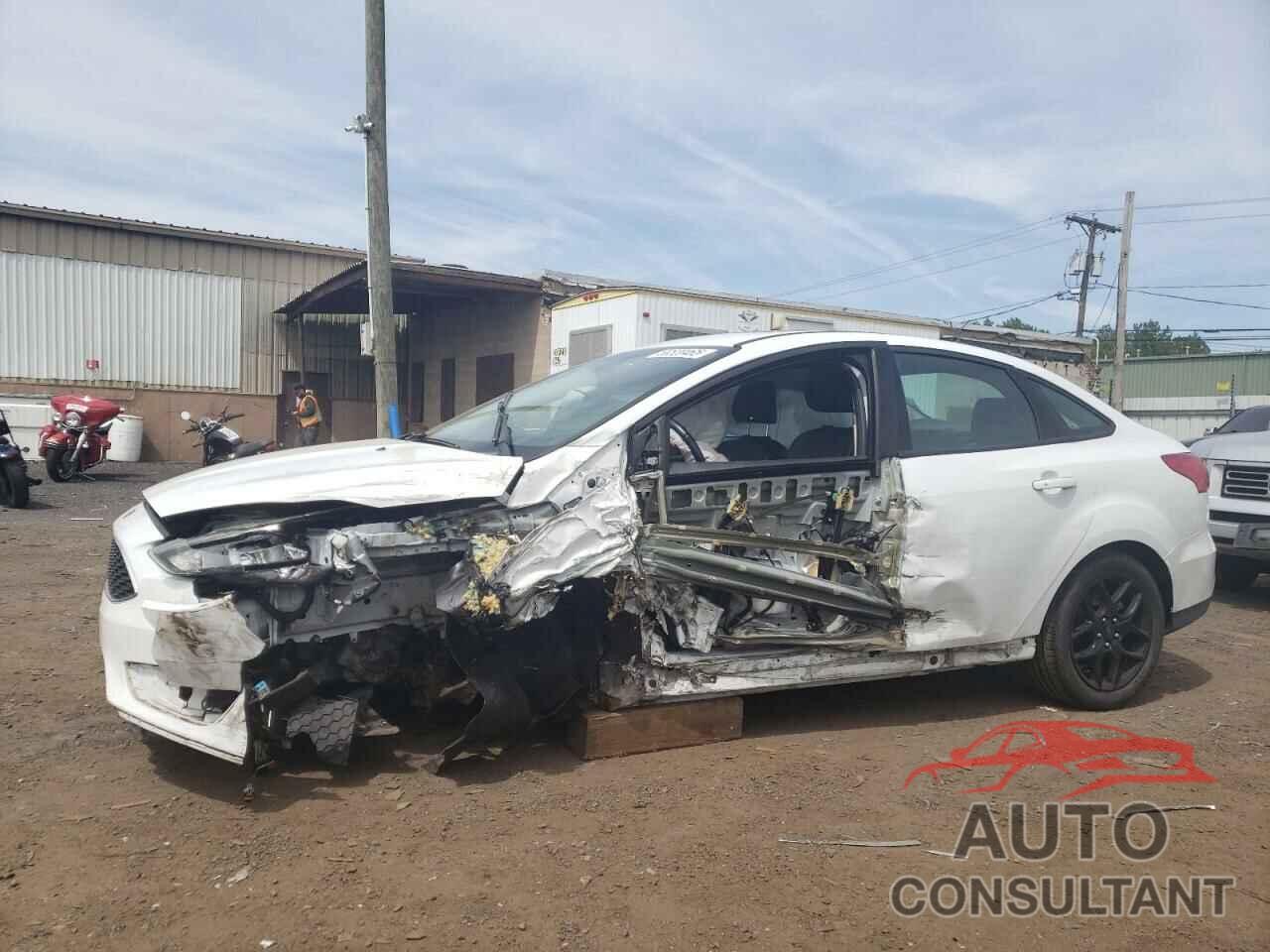 FORD FOCUS 2016 - 1FADP3F23GL329913