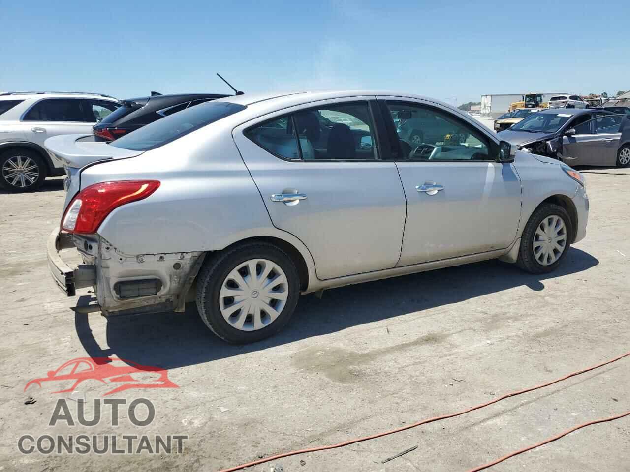 NISSAN VERSA 2019 - 3N1CN7AP3KL879957
