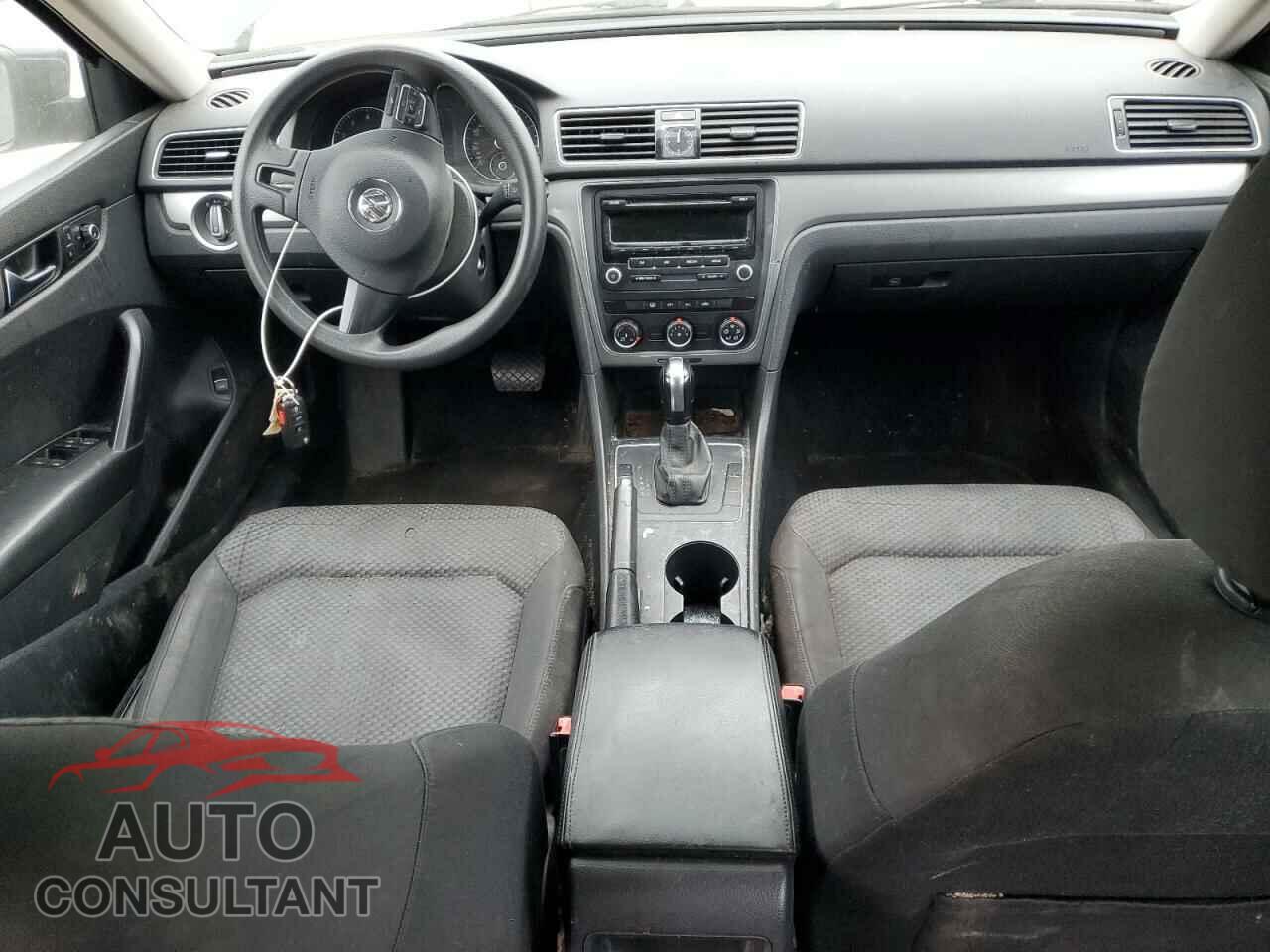 VOLKSWAGEN PASSAT 2013 - 1VWAP7A3XDC081205