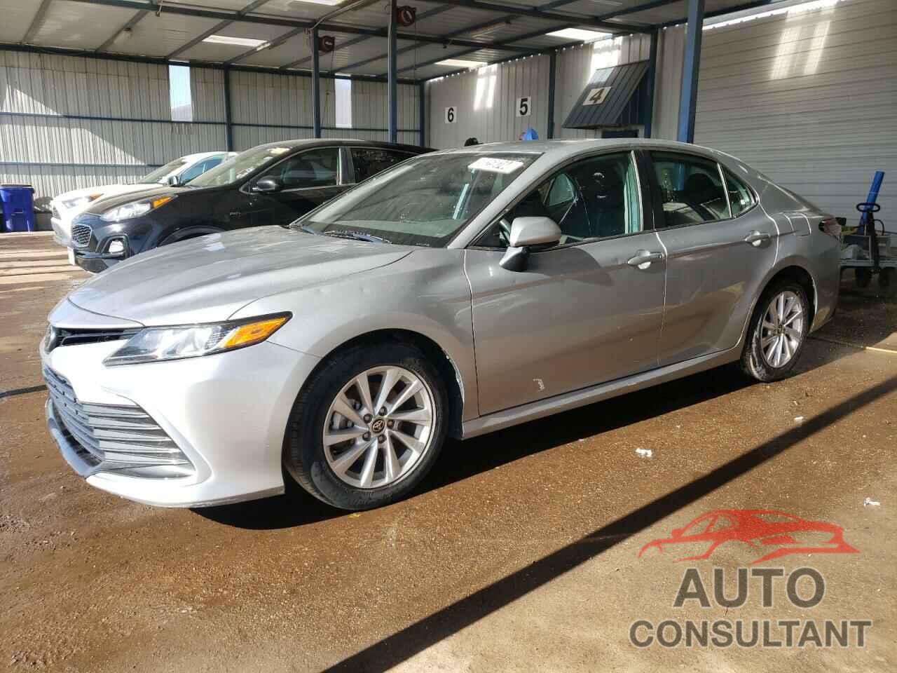 TOYOTA CAMRY 2021 - 4T1C11AK0MU542760