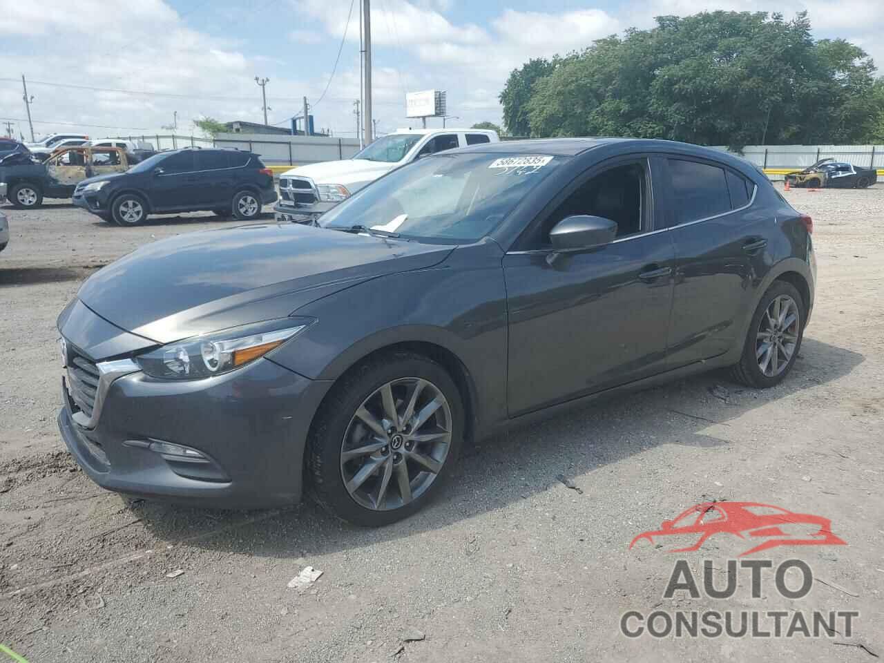 MAZDA 3 2018 - 3MZBN1L39JM165742