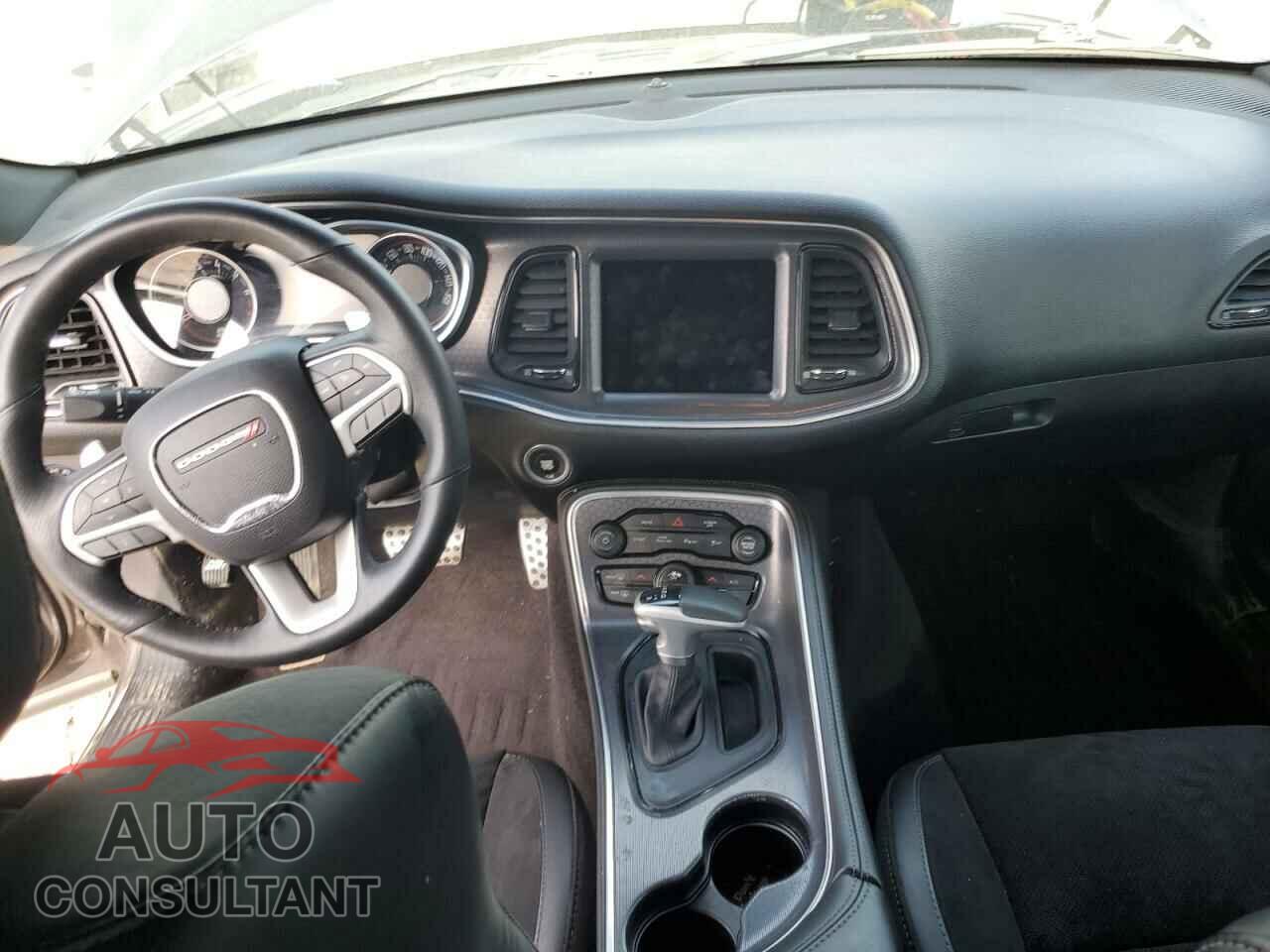 DODGE CHALLENGER 2018 - 2C3CDZGG0JH257153