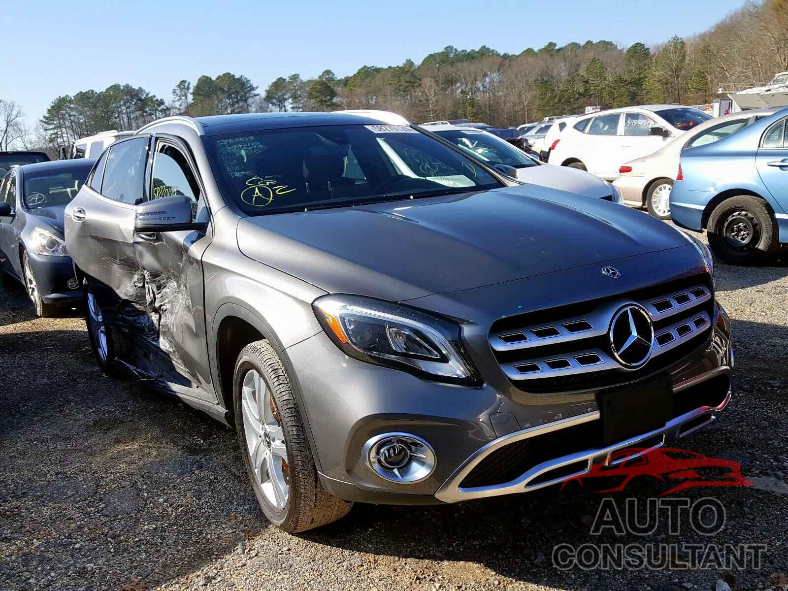 MERCEDES-BENZ GLA-CLASS 2019 - WDCTG4GB0KJ549678