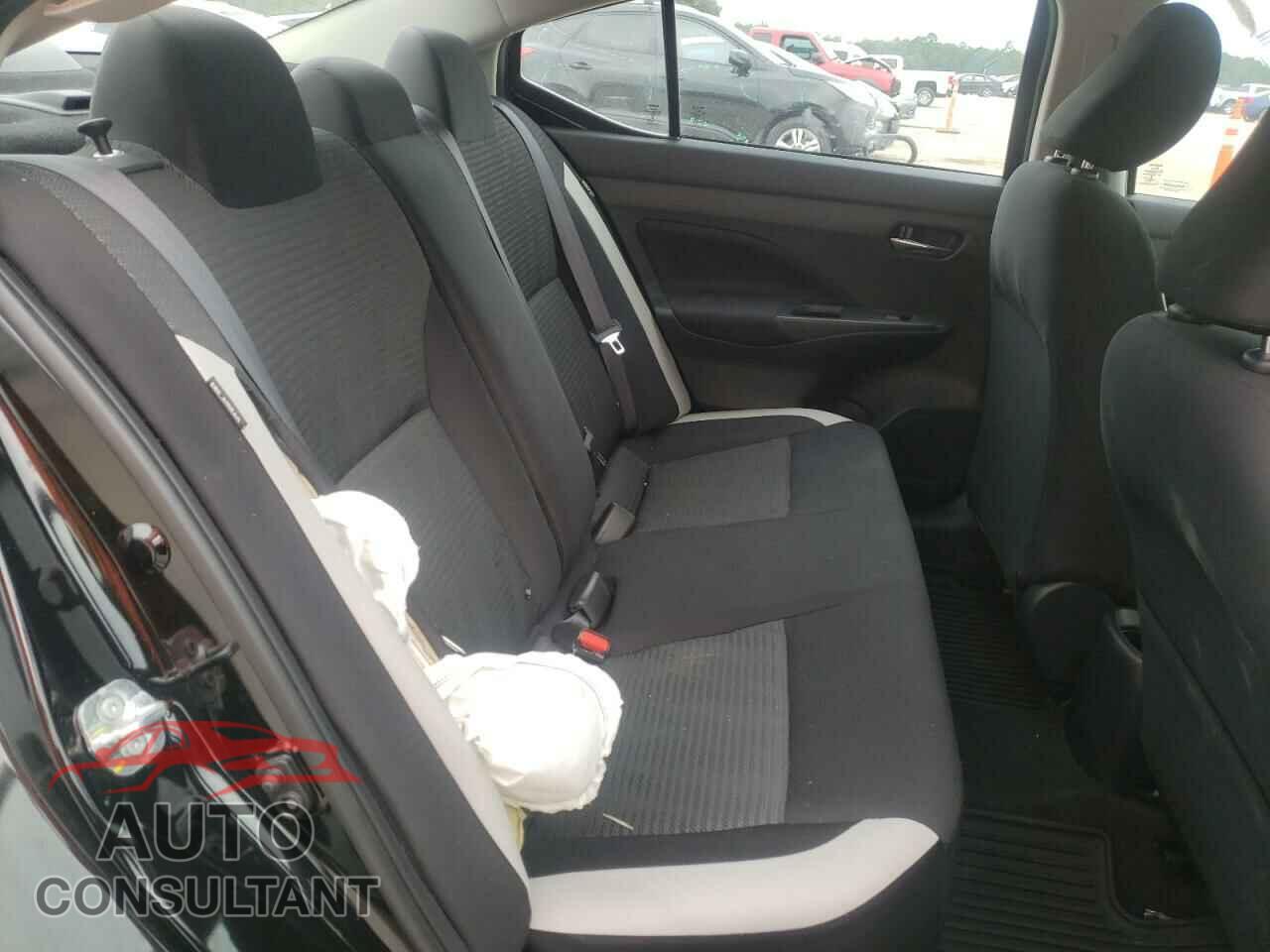 NISSAN VERSA 2021 - 3N1CN8EV3ML812762
